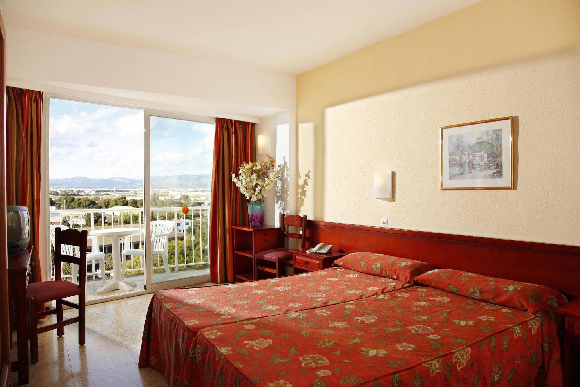 Linda Hotel Can Pastilla  Phòng bức ảnh